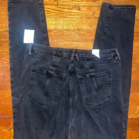 NWT Good American Black Wash Jeans size 14/32 inseam 32” - Picture 3 of 4